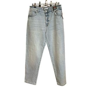 Celebrity Pink Women’s Curvy Hi- Rise Dad Jean